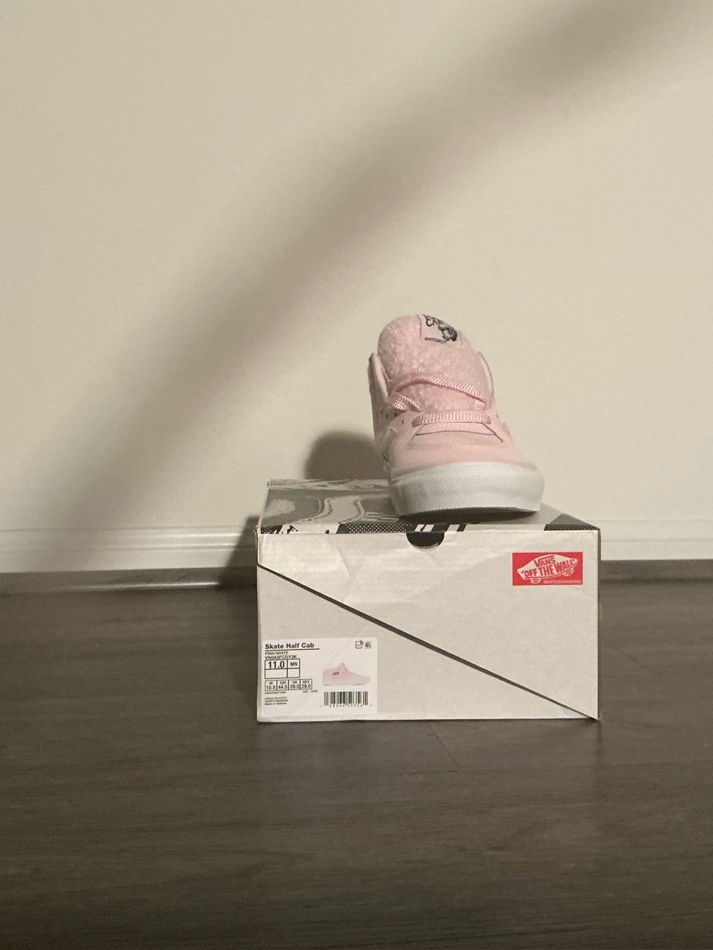 Vans   Halfcab Light Pink Canvas Skate Shoe Mens size 11